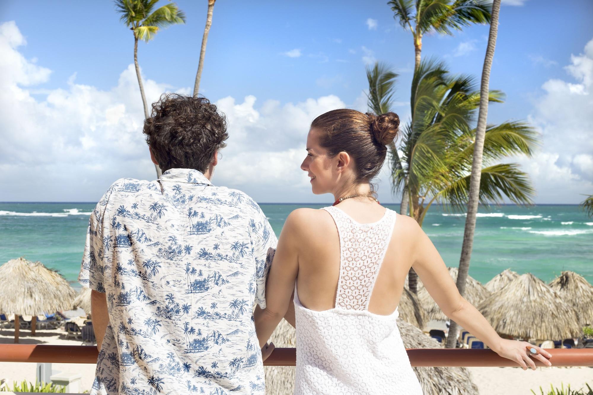 Majestic Elegance Punta Cana (Adults Only) Exterior foto A couple at Iberostar Grand Hotel Bávaro