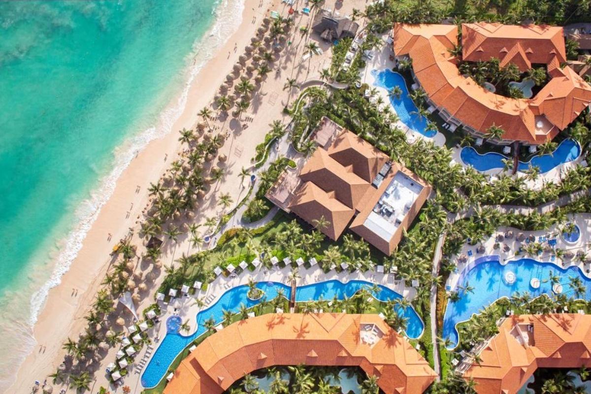 Majestic Elegance Punta Cana (Adults Only) Exterior foto Aerial view of the resort